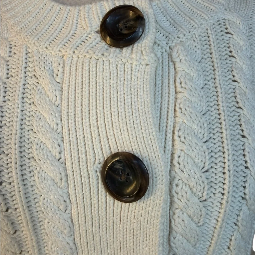 Late 1990s/Y2K Banana Republic Off White Cotton/Wool Blend Chunky Cable Knit But
